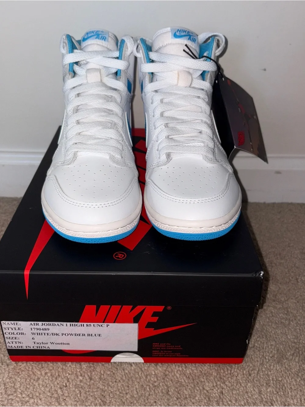 Air Jordan 1 High ’85 “UNC Metallic” PE Women’s BB Team Exclusive - SIZE 6